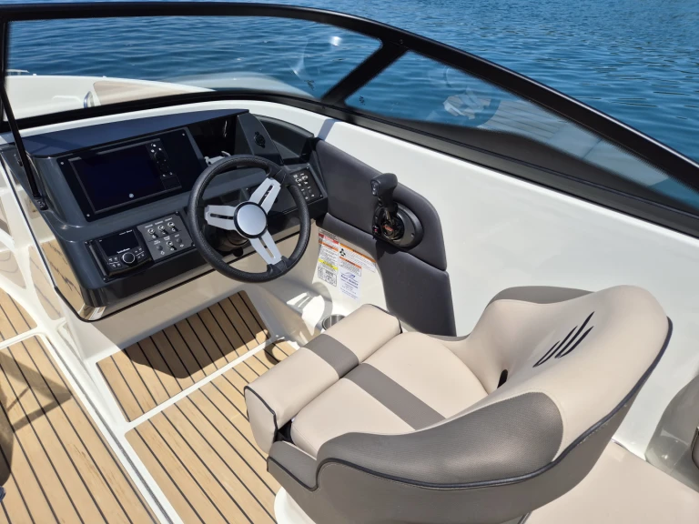 Alquiler Poreč - Bayliner VR6 OB en SamBoat