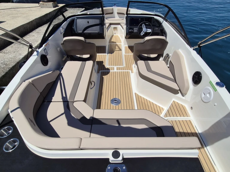 Alquiler de barcos Poreč barato de VR6 OB