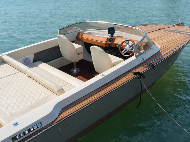 Alquiler de Ilver JUNIOR 22 en Sirmione