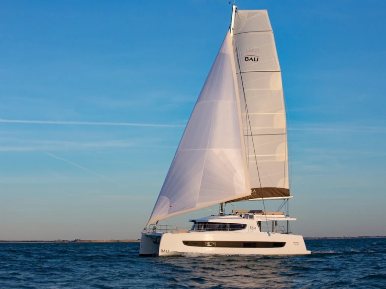 Alquiler de Catamarán, con o sin patrón Bali Ibiza (Ciudad)