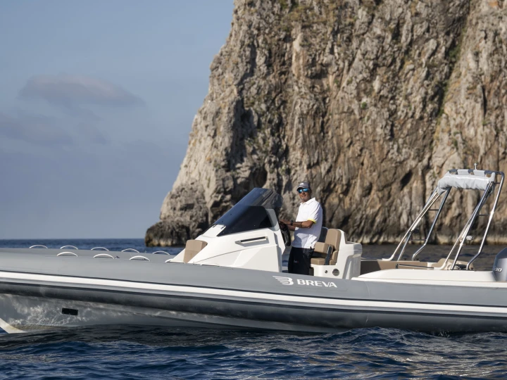 Alquiler de barcos Sorrento barato de BREVA 800