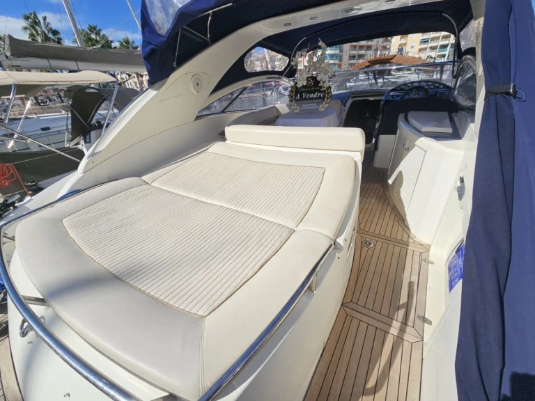 Alquiler de Lancha, con o sin patrón Absolute Yachts Saint-Raphaël