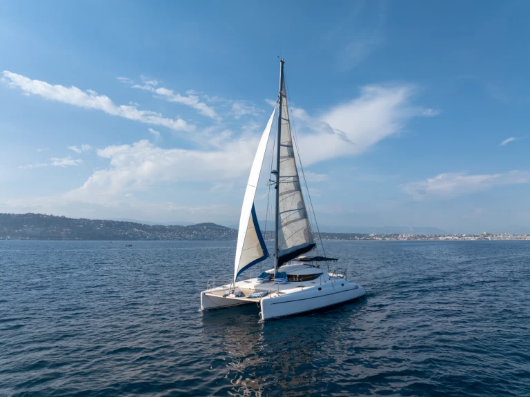 Alquiler de Catamarán, con o sin patrón Fountaine Pajot Cannes