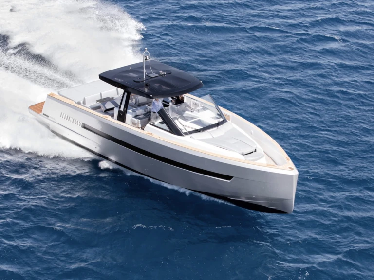 Alquiler de barcos Port de Saint Tropez barato de Fjord 52 Open