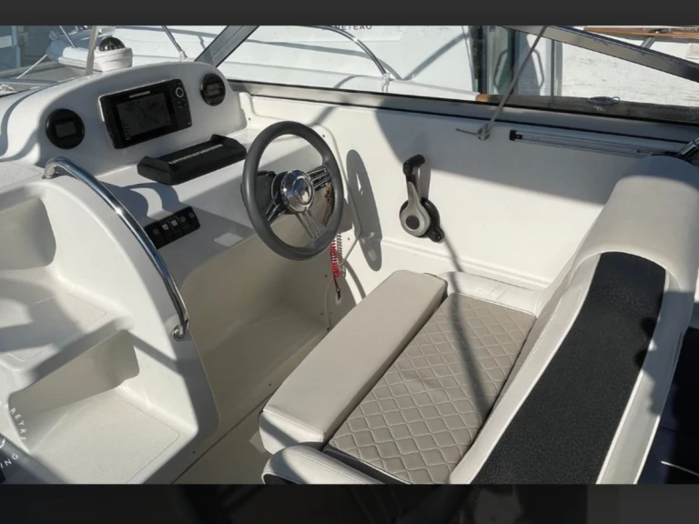 Pacific Craft Pacific Craft 690 DC de alquiler a Pornichet