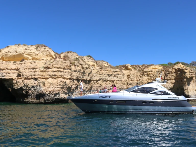 Alquiler de Yate de lujo, con o sin patrón Pershing Albufeira