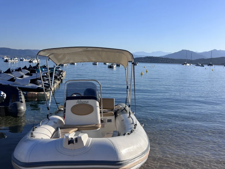 Alquiler de barcos Pietrosella barato de Medline 550