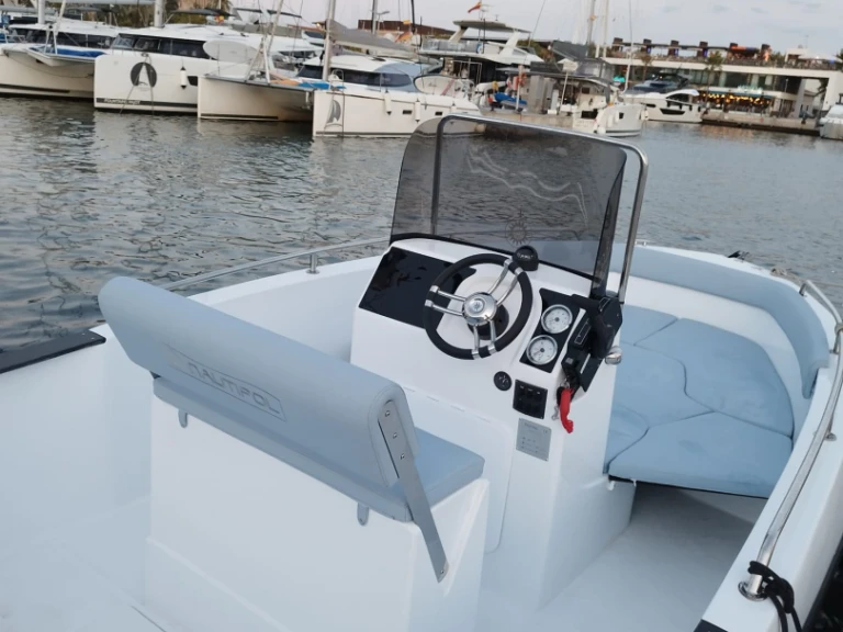 Alquiler de Lancha, con o sin patrón Nautipol España