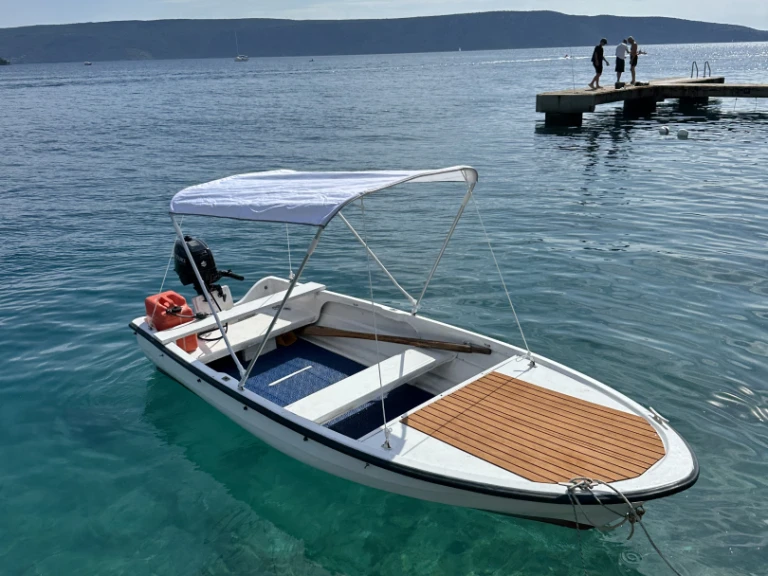 Elan Elan 401 de alquiler a Cres