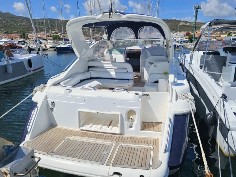Alquiler Lancha Fairline con o sin  título de navegación