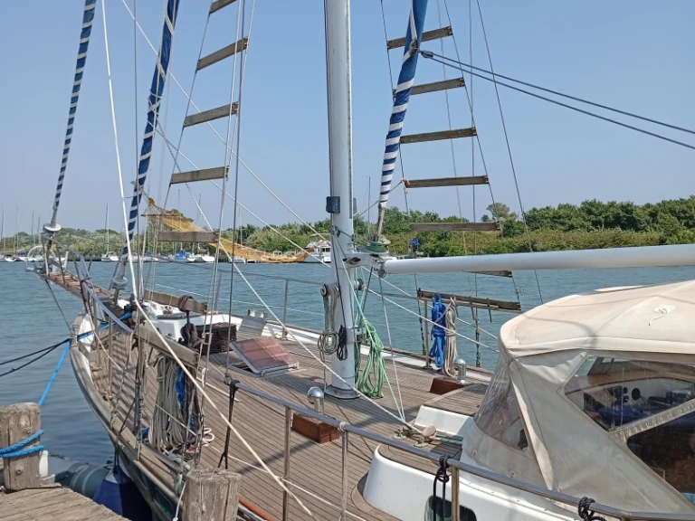 Alquiler Velero en Ponza - Schooner Staysail