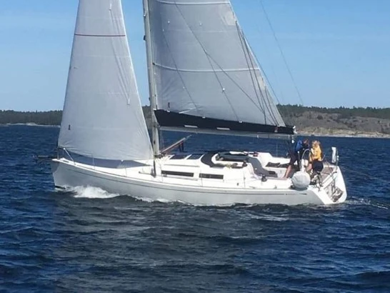 Alquiler de Velero, con o sin patrón Grand Soleil Grado
