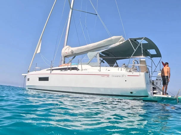 Alquiler Velero en Palma de Mallorca - Oceanis 37.1 firts line