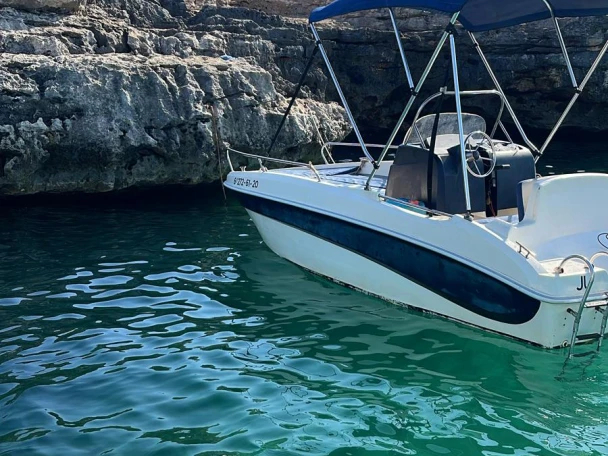 Alquiler de barcos Ciutadella barato de Remus 450 open