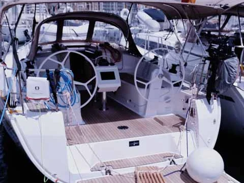 Alquiler Gouviá - Bavaria Cruiser 37 en SamBoat
