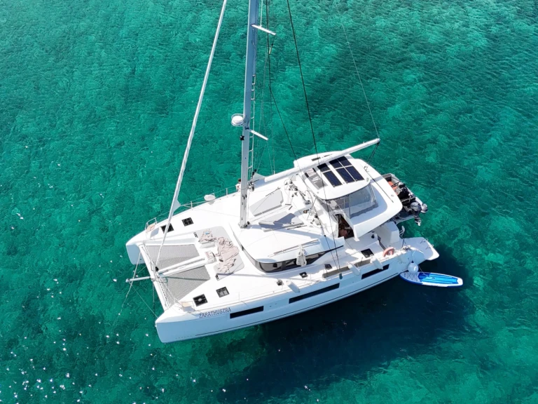 Alquiler de Catamarán, con o sin patrón Lagoon Sukošan