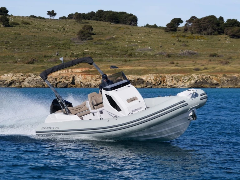 Alquiler de  Italboats Predator 700 en Pula