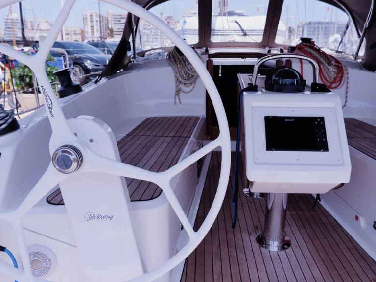 Alquiler Velero Bavaria con o sin  título de navegación
