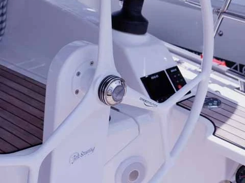 Velero para alquilar Gouviá al mejor precio