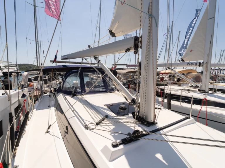 Alquiler de Bavaria Bavaria C38 en Pirovac