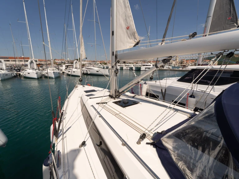 Alquiler de barcos Pirovac barato de Bavaria C38