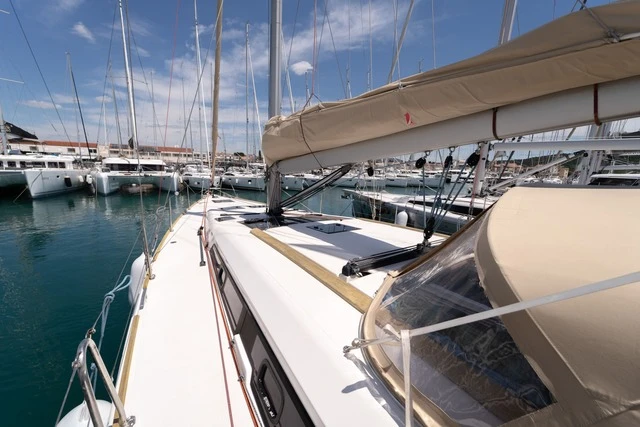Alquiler de Dufour Dufour 460 Grand Large en Pirovac