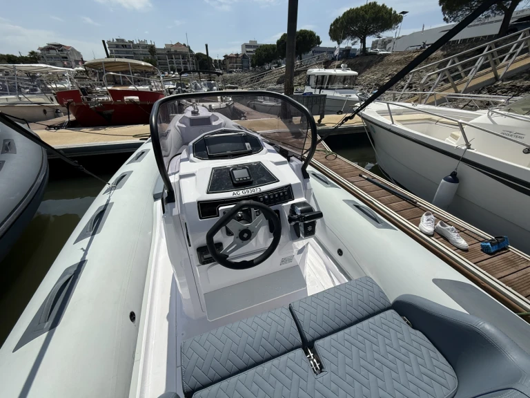 Alquiler Neumática en Arcachon - Ranieri Cayman 26 Sport Touring