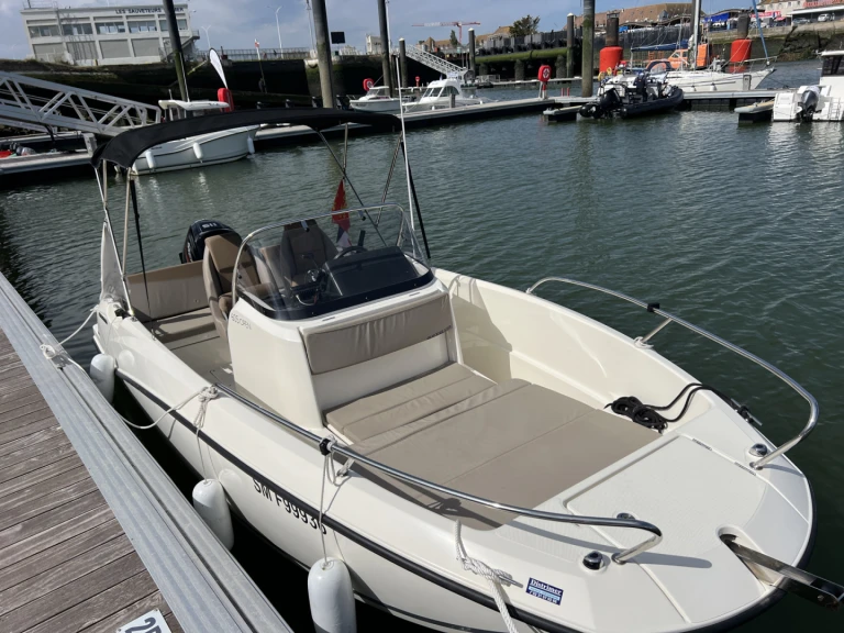 Quicksilver Activ 605 Open de alquiler a Ouistreham