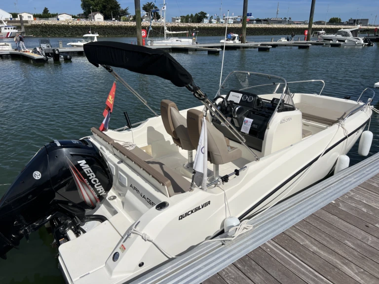 Alquiler de Quicksilver Activ 605 Open en Ouistreham