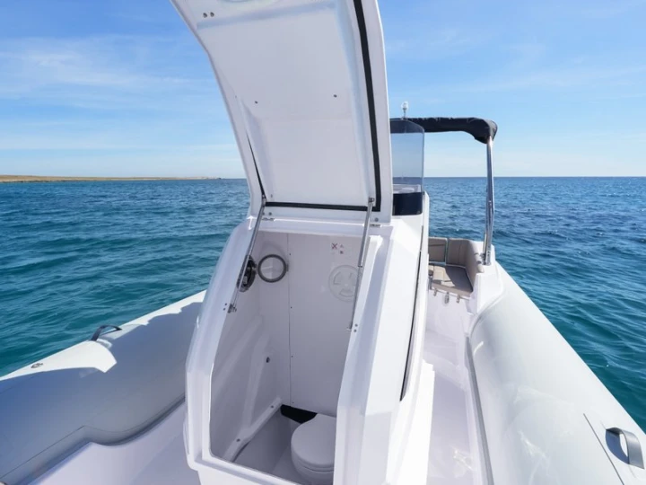 Alquiler de  Italboats Predator 700 en Pula