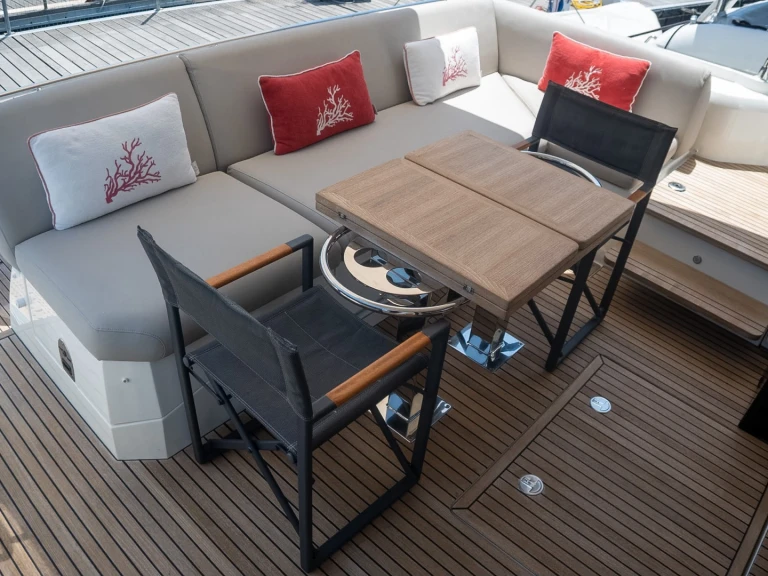 Alquiler de Prestige Prestige 520 S en Pozzuoli