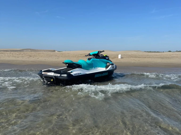 Moto de agua para alquilar Le Grau-du-Roi al mejor precio