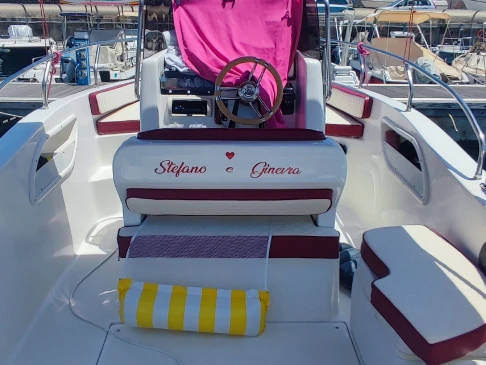 Alquiler Lancha en Palermo - Blumax 21,5