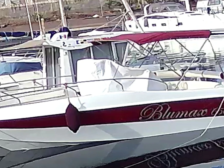 Alquiler Lancha Blumax con o sin  título de navegación
