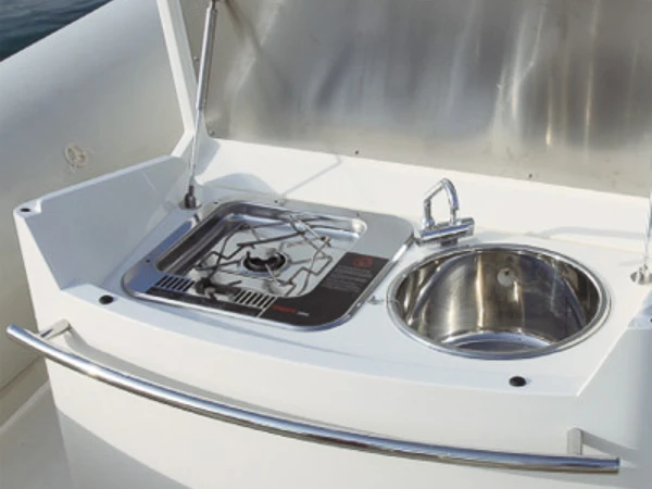 Alquiler de embarcaciones Capelli Tempest 1000 WA enCalvi en Samboat
