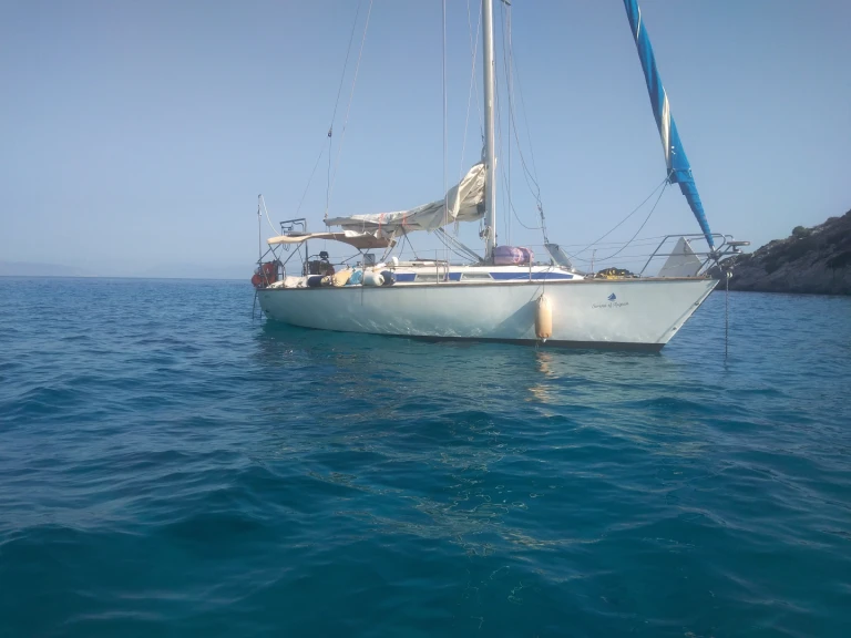 Alquiler de barcos Atenas barato de Apollo 12