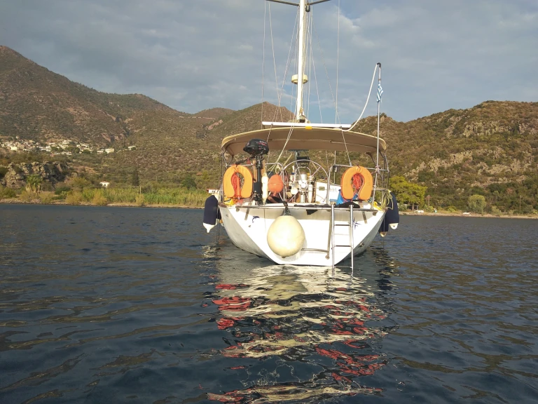 Alquiler de embarcaciones Dromor Apollo 12 enAtenas en Samboat