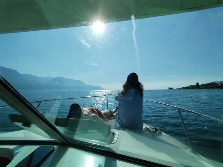 Alquiler de embarcaciones Jeanneau Merry Fisher 650 enMeillerie en Samboat