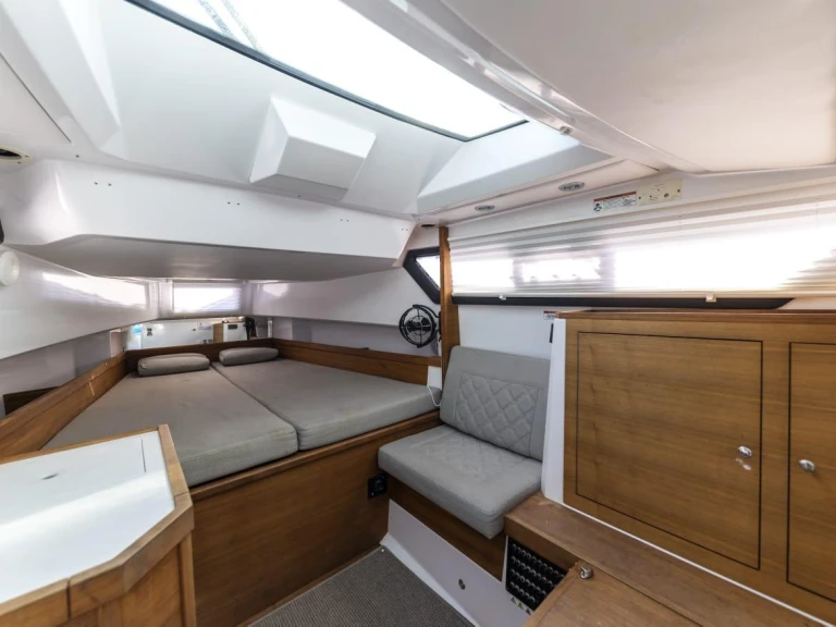 Axopar Axopar 37 Sun-Top de alquiler a Bol