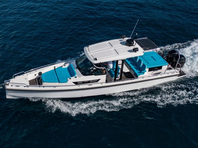 Alquiler de barcos Bol barato de Axopar 37 Sun-Top