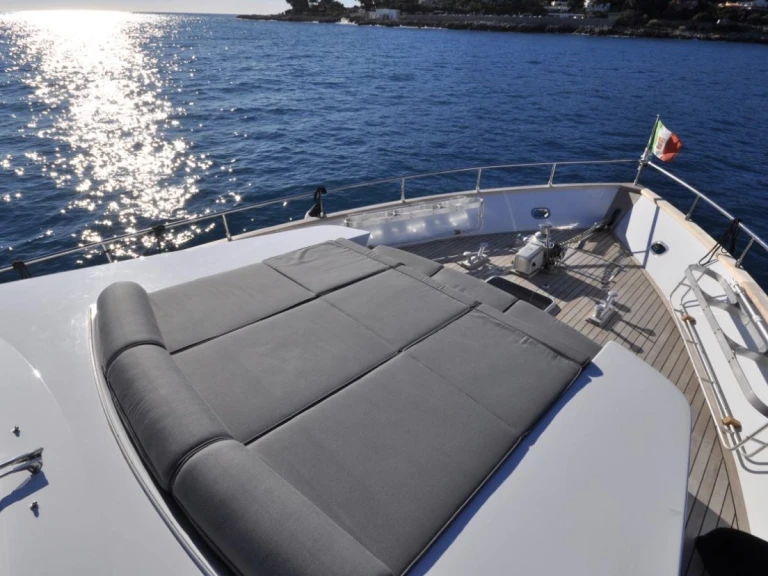 Alquiler de Cantieri Di Pisa Akir 22 S en Monaco-Ville