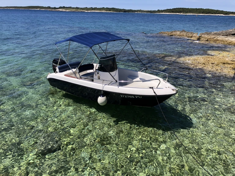 Alquiler de barcos Medulin barato de Fisher 17