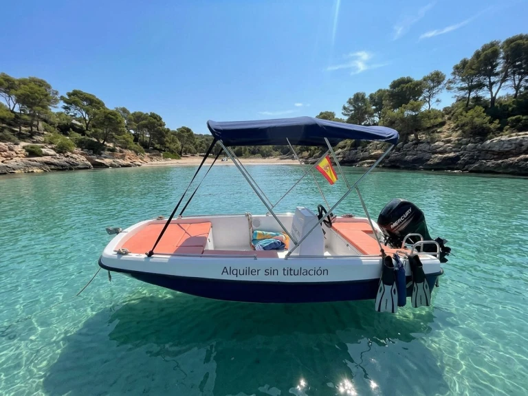 Bond Yachts 13 de alquiler a Club Nàutic Cambrils