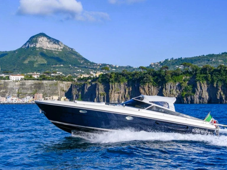 Alquiler de Itama Itama 40 en Capri