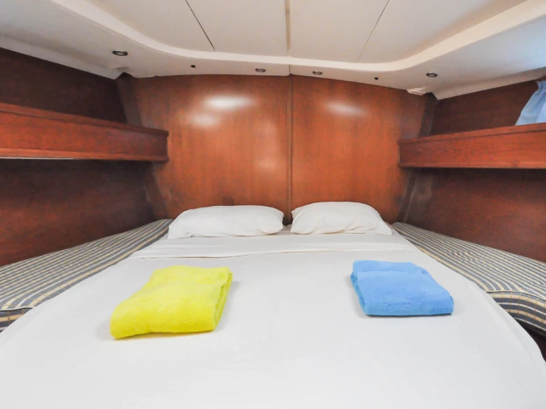 Alquiler de embarcaciones Jeanneau Sun Odyssey 54 DS enRibishi en Samboat