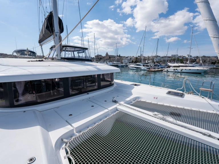 Alquiler Catamarán Lagoon con o sin  título de navegación