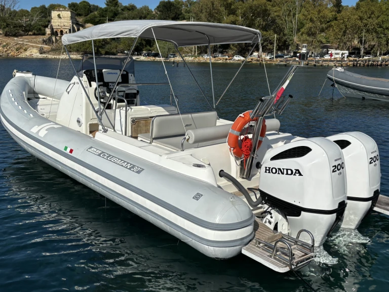 Joker Boat Clubman 30 de alquiler a Brucoli