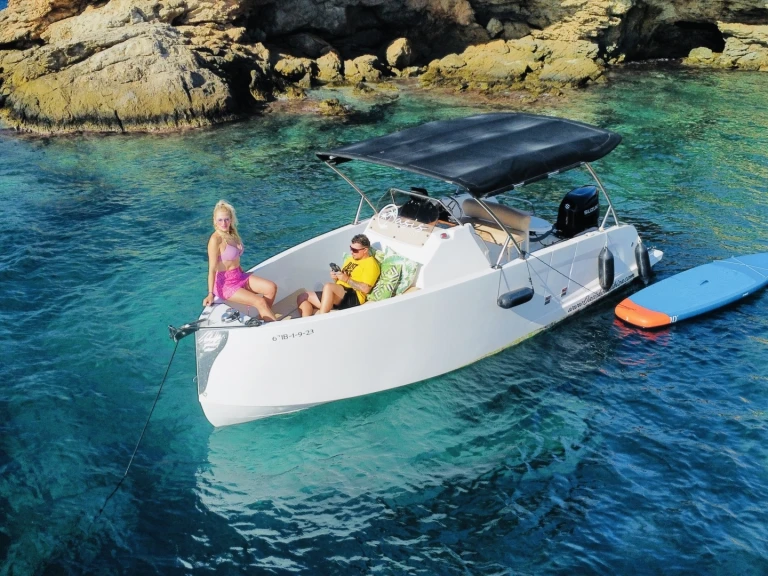 Alquiler Lancha X-Yachts con o sin  título de navegación
