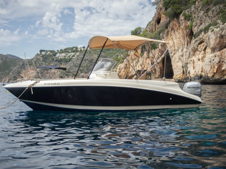 Alquiler de AQUA 620 en Oliva