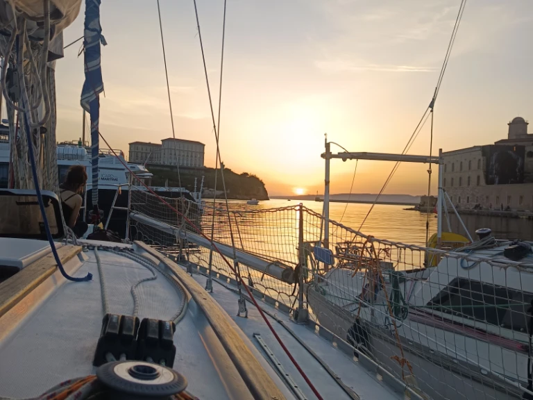 Alquiler Marsella - Jeanneau Attalia en SamBoat